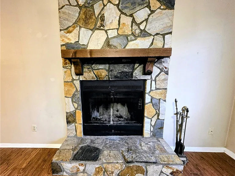 1861-3 Tryon Dr #3 — Photo 3