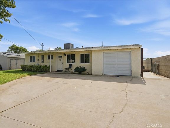 4th image of 18631 Hawthorne Ave