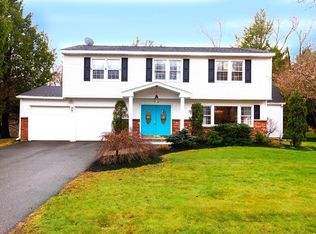 76 Wingate Rd, Holliston, MA 01746