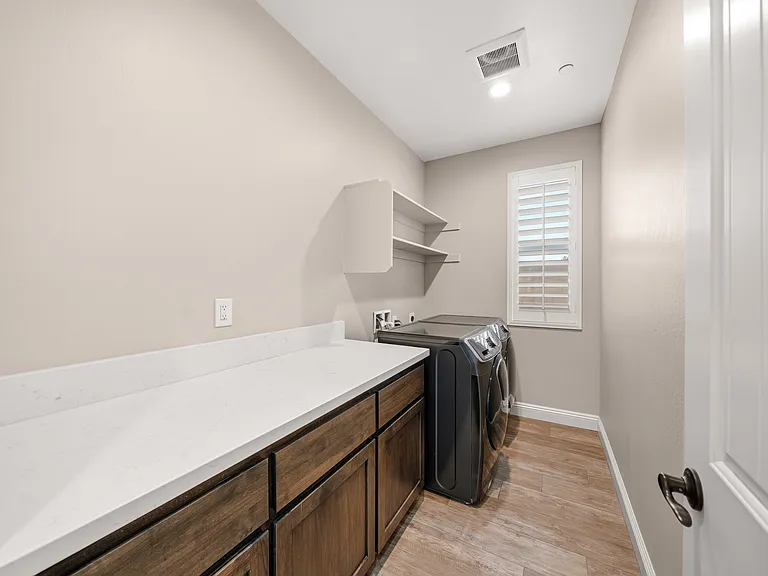 7303 Whiskey Creek Dr — Photo 33