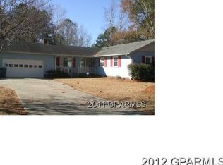105 Lakeview Dr, Greenville, NC 27858