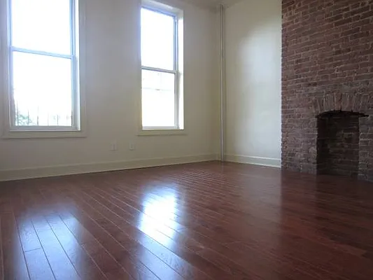 Rented by Link NY Realty | media 14