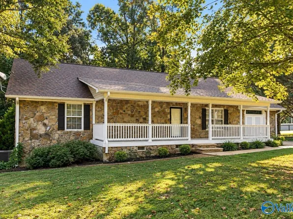 551 Elbert Dr, Albertville, AL 35951