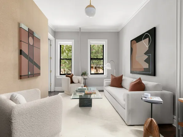 227 West 11th Street image 1 of 11