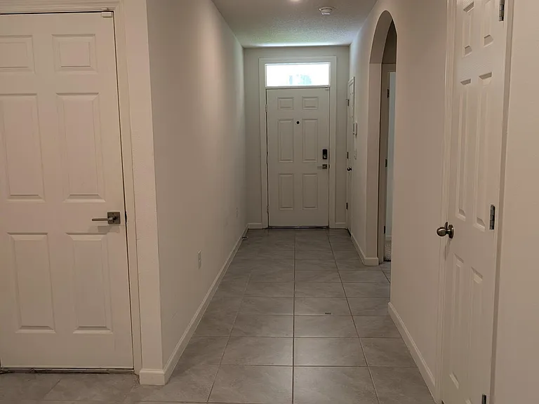1606 De Groodt Rd SW — Photo 3