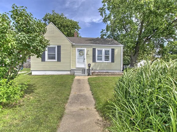 1402 W King St, Decatur, IL 62522