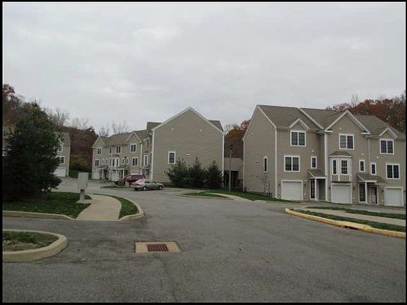 3rd image of 277 Reservoir Ave APT 301