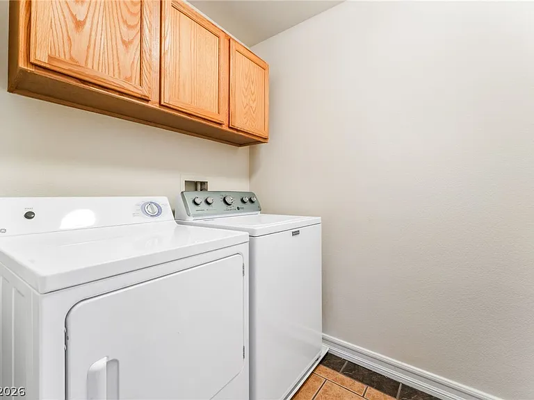1205 Dusty Creek St — Photo 18