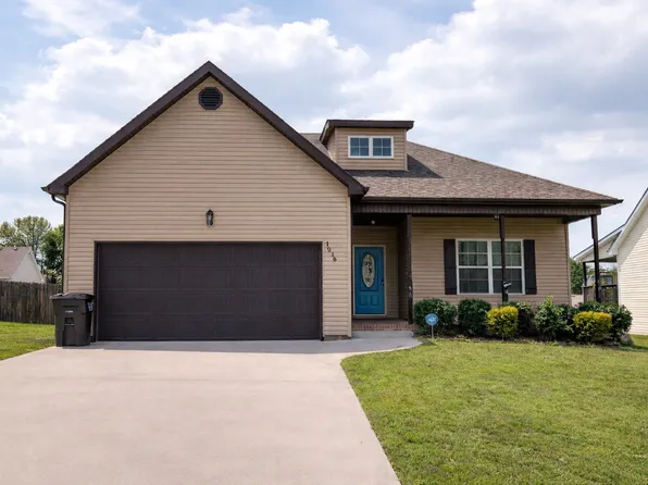 1216 Meachem Dr, Clarksville, TN 37042