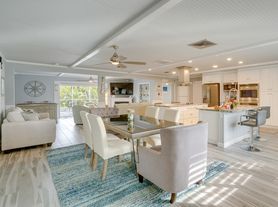 6908 Antigua Pl, Sarasota, FL