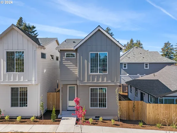 4830 NE Campaign St, Portland, OR 97218