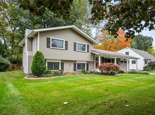 264 Meadowbriar Rd, Rochester, NY 14616