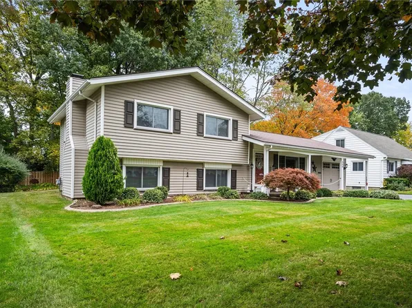 264 Meadowbriar Rd, Rochester, NY 14616