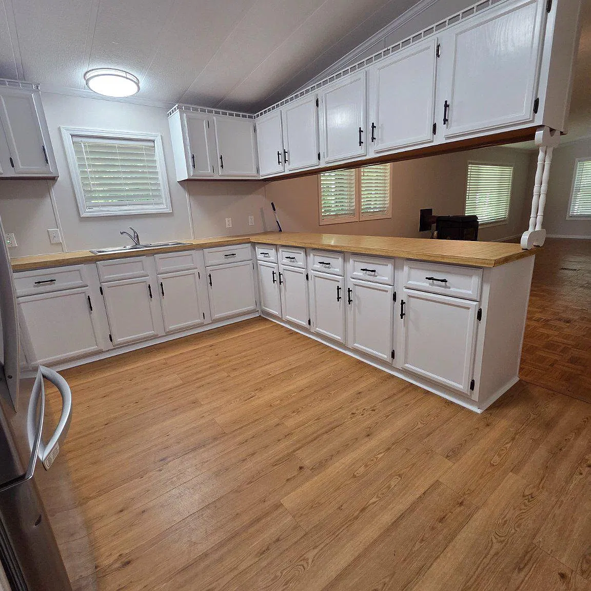 2 bed, 2.0 bath, 1232 sqft, $2,500 — Photo 2