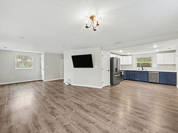 2nd image of 3845 Pruett Rd