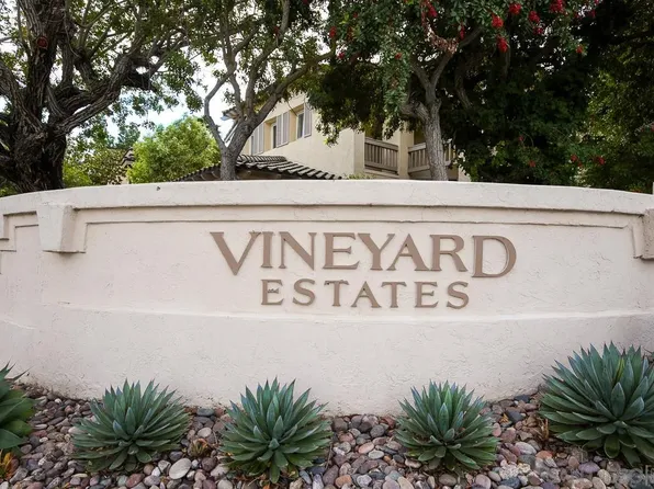 987 Calle De Lepanto, Escondido, CA 92025