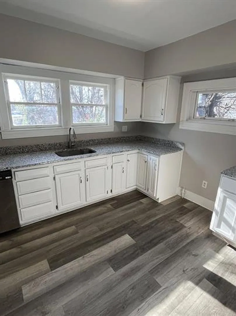 Remodeled home 3BR, 2 BA tons of space! 4124 Larkwood Avenue, Louisville, KY 40212 — Photo 4