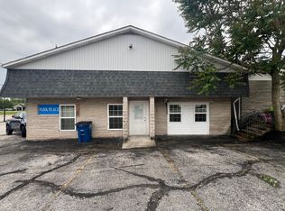 1702 & 1704 24th St, Bedford, IN 47421
