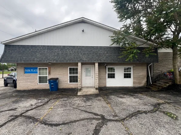 1702 & 1704 24th St, Bedford, IN 47421
