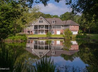 8 Carters Grv, Jackson, MS 39211