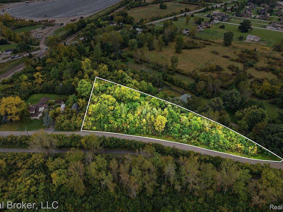 1st image of Vl Huron Rd