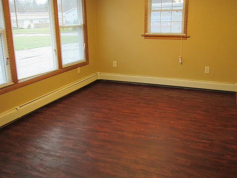 2529 Bainbridge Ave — Photo 11
