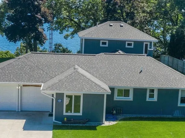 7534 Old Channel Trl, Montague, MI 49437