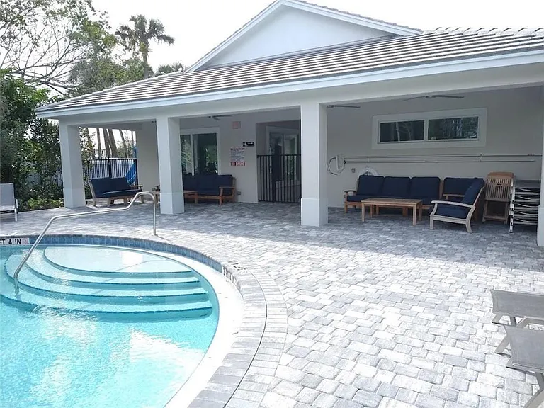 1851 Sandpiper Pointe Pl #1851 — Photo 8