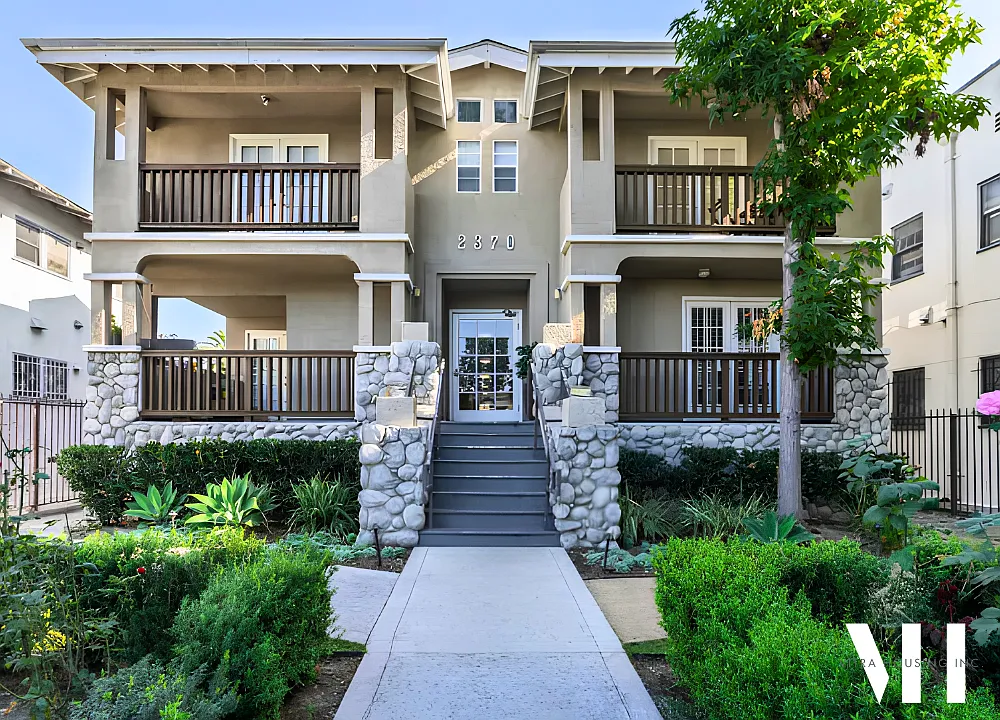 Portland Place Townhomes — Photo 2