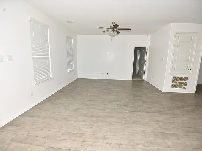23006 Forebear Dr — Photo 17