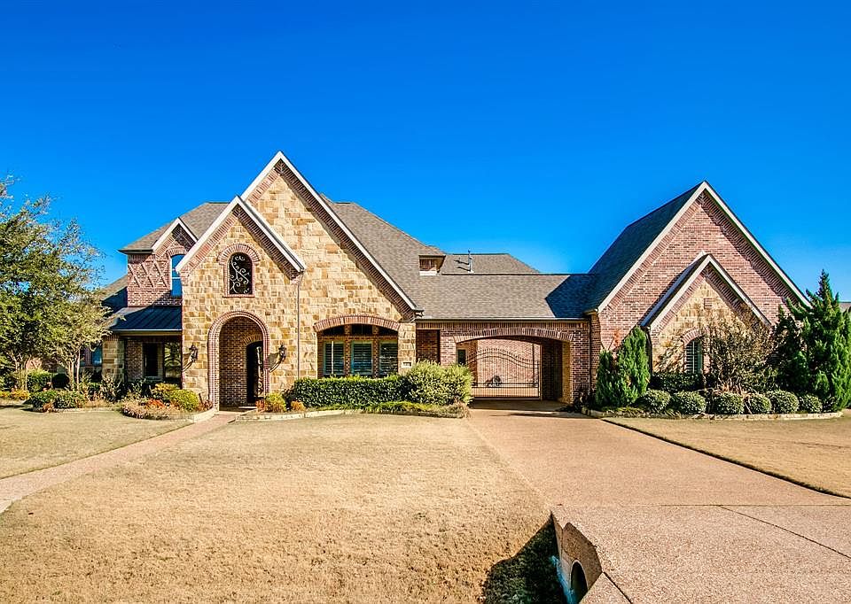 1st image of 5412 Lake Victoria Ct
