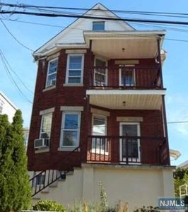 16 Jordan Ave, Wallington, NJ, 07057
