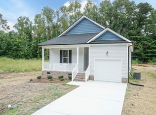 310 E Yukon St, Kenly, NC 27542