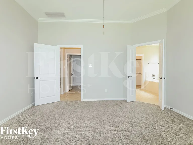 119 Del Carmen Dr — Photo 10