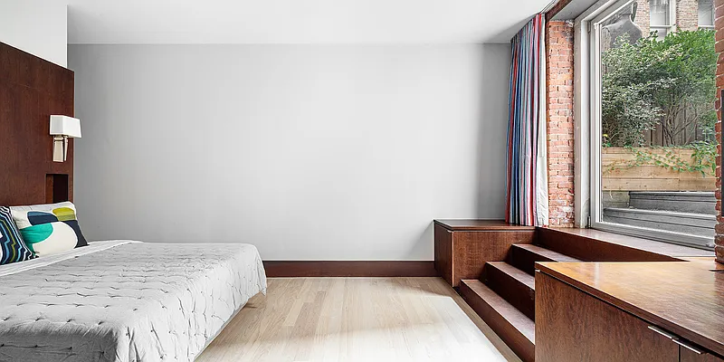 Rented by Brown Harris Stevens | media 30