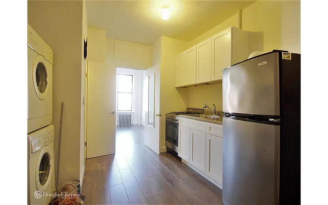 Rented by Douglas Elliman | media 26