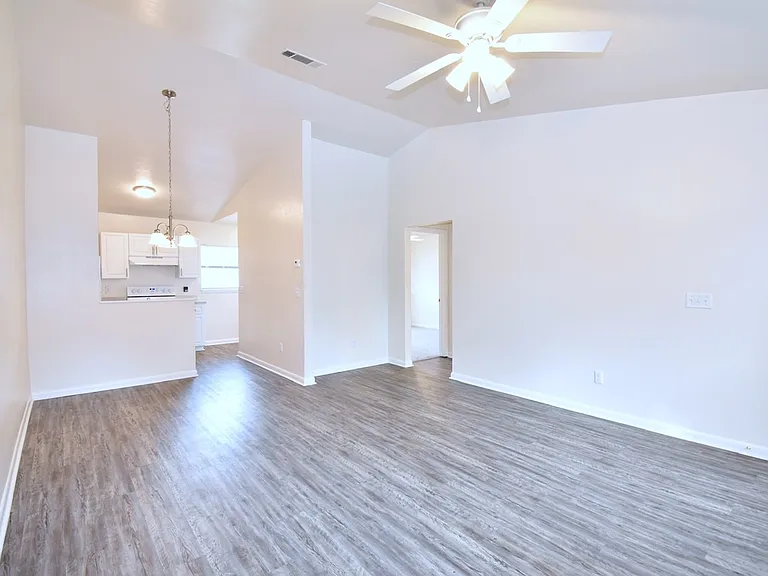 North Pointe Villas — Photo 10