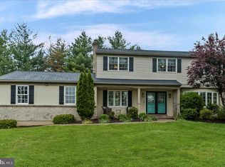 1253 Tanager Ln, West Chester, PA 19382