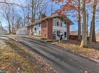 160 Nancy Ave, York, PA 17402