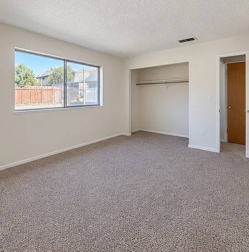 5820 S Main Point Blvd — Photo 4