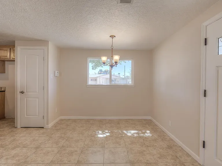 10413 Mountain Rd NE — Photo 7
