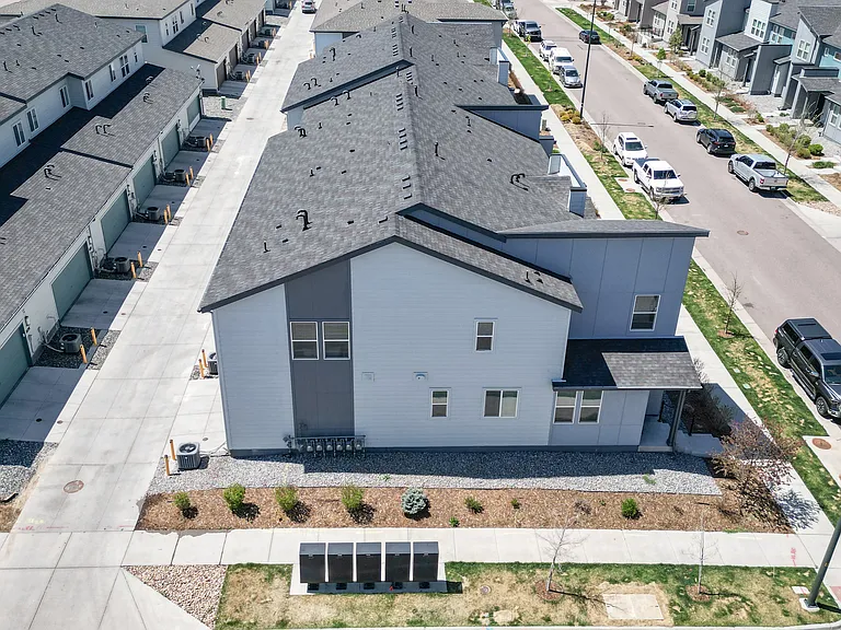 16296 E 47th Pl — Photo 35