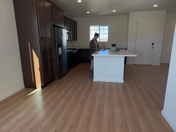 3rd image of 17876 E 107th Pl