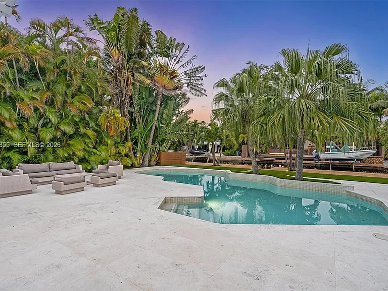 1835 Daytonia Rd — Photo 17
