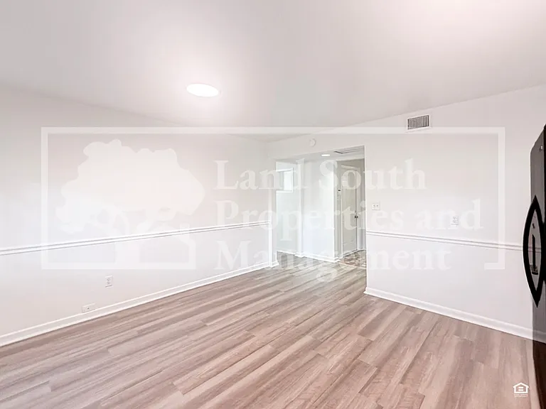 520 McKay Ct — Photo 7