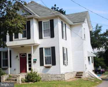 59 E Main St, Fayetteville, PA, 17222