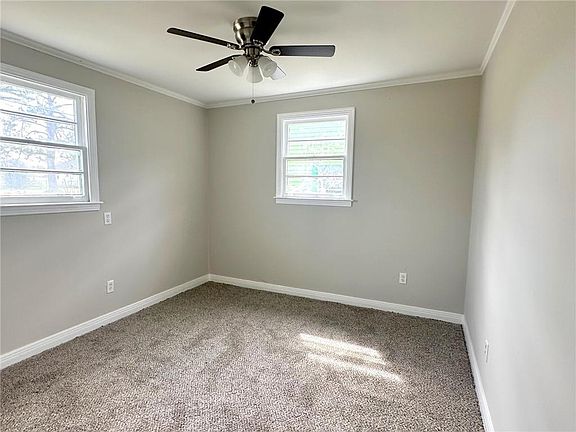 4th image of 407 Pollock Pl