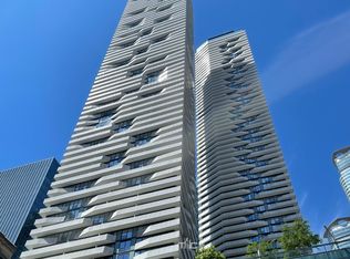 88 Harbour St #5304, Toronto, ON M5J 0C3