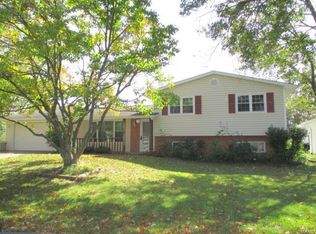 18 Colgate Cir, O'Fallon, MO 63366