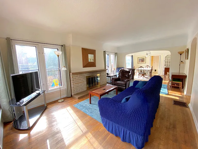 Lynnfield Rd — Photo 2